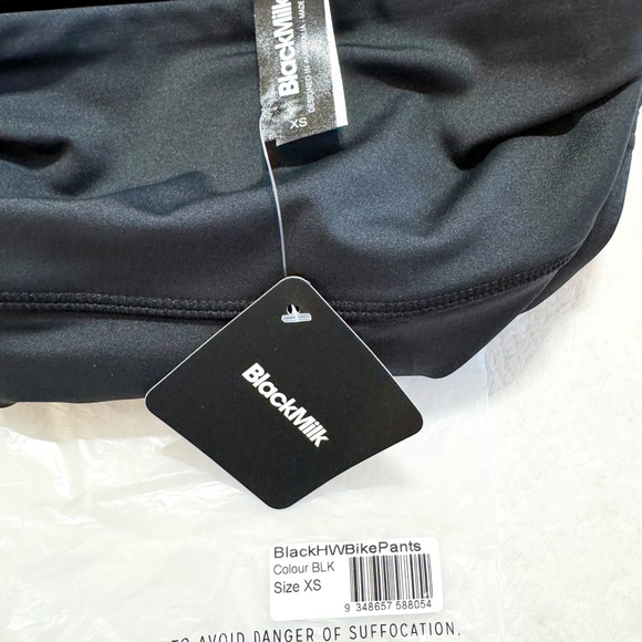 Black milk hw bike shorts - Picture 5 of 8